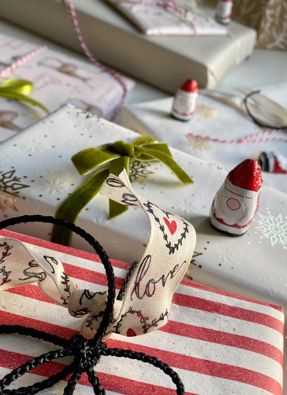 Christmas gift wrap and ribbons, wholesale stock